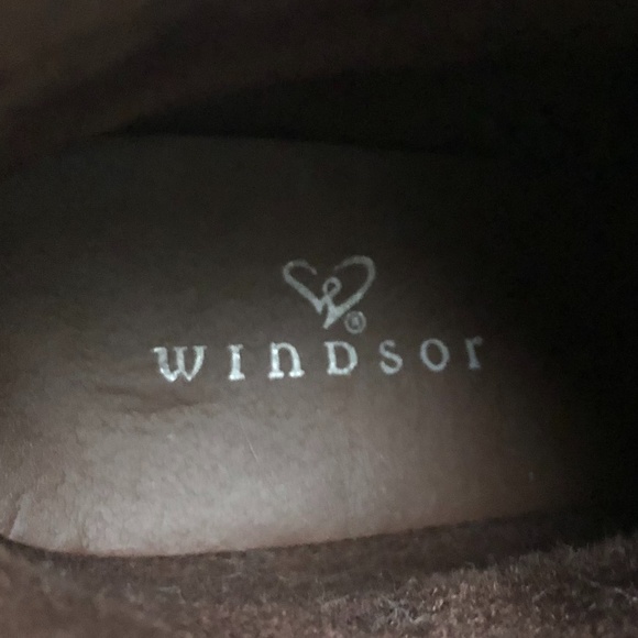 Windsor Boots - Picture 10 of 11